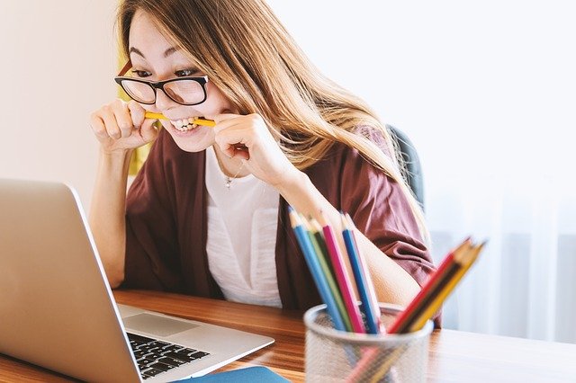 Becas de estudios en España
